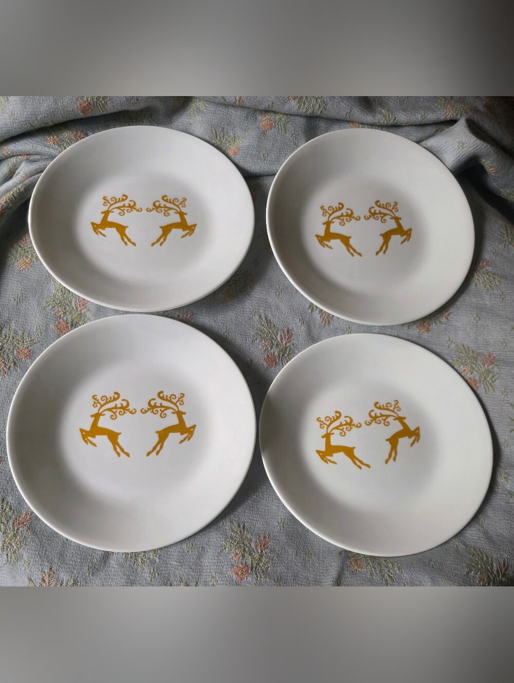 Vintage Corelle Gold Reindeer Motif - White and Gold 6.75" Plates